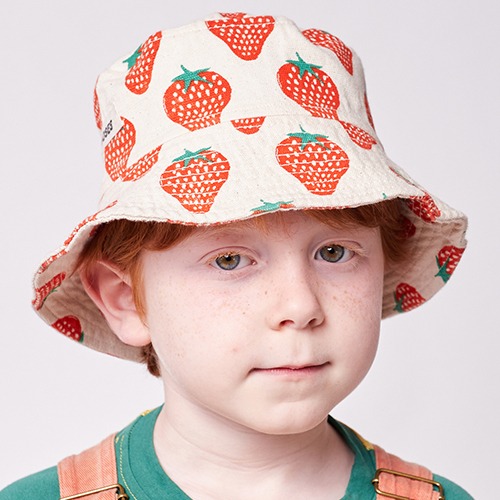 [bobochoses] Strawberry all over hat