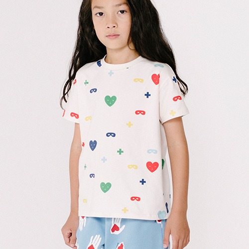 [beauloves] Colours Hearts + Masks Print T-Shirt