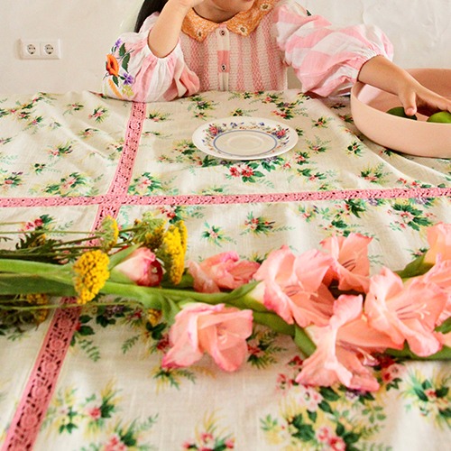 [Bonjour] Table cloth with lace - Tropical print